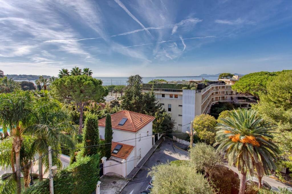 Апартаменты A6- 2 Bdr Incredible Sea View - Ac, Garage & Terrace Антиб Экстерьер фото