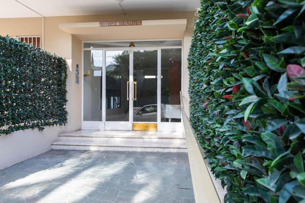 Апартаменты A6- 2 Bdr Incredible Sea View - Ac, Garage & Terrace Антиб Экстерьер фото
